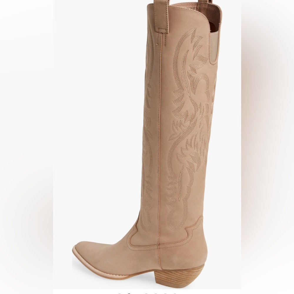 Women's Tan Western Boots - Picture 2 of 3